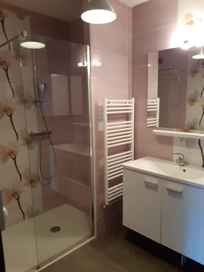 Bourg Dream Apartment Bagian luar foto